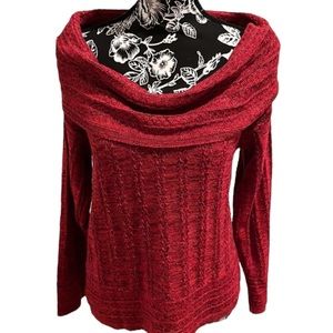 Red medium off shoulder lightweight sweater w/ metallic threading 3/4 sleeve